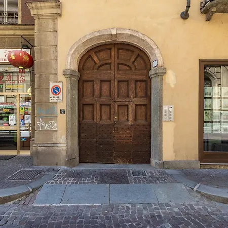 Savoia Wooden Duplex Apt * Turin