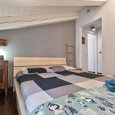 Savoia Wooden Duplex Apt Apartamento *