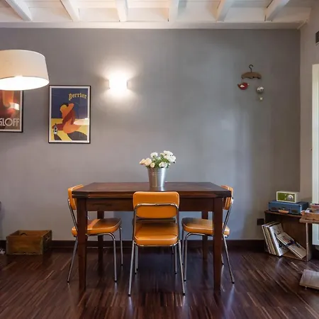 Savoia Wooden Duplex Apt * Turín