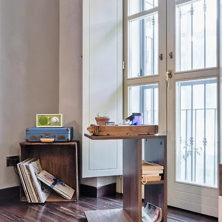 Apartamento Savoia Wooden Duplex Apt Turín
